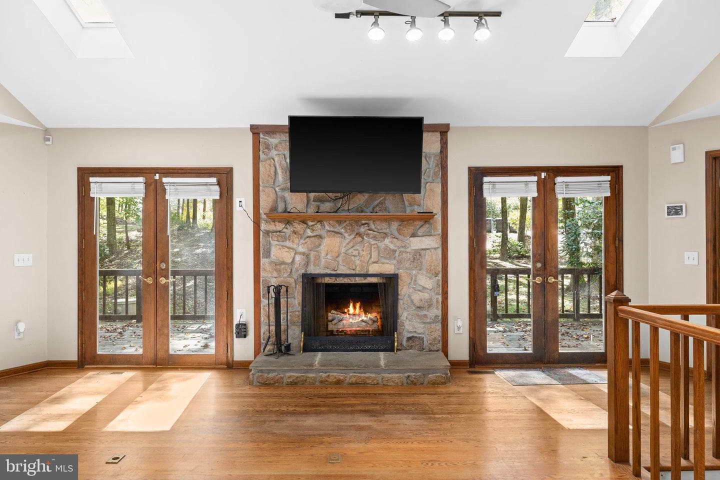 6025 Winston Place photo 20