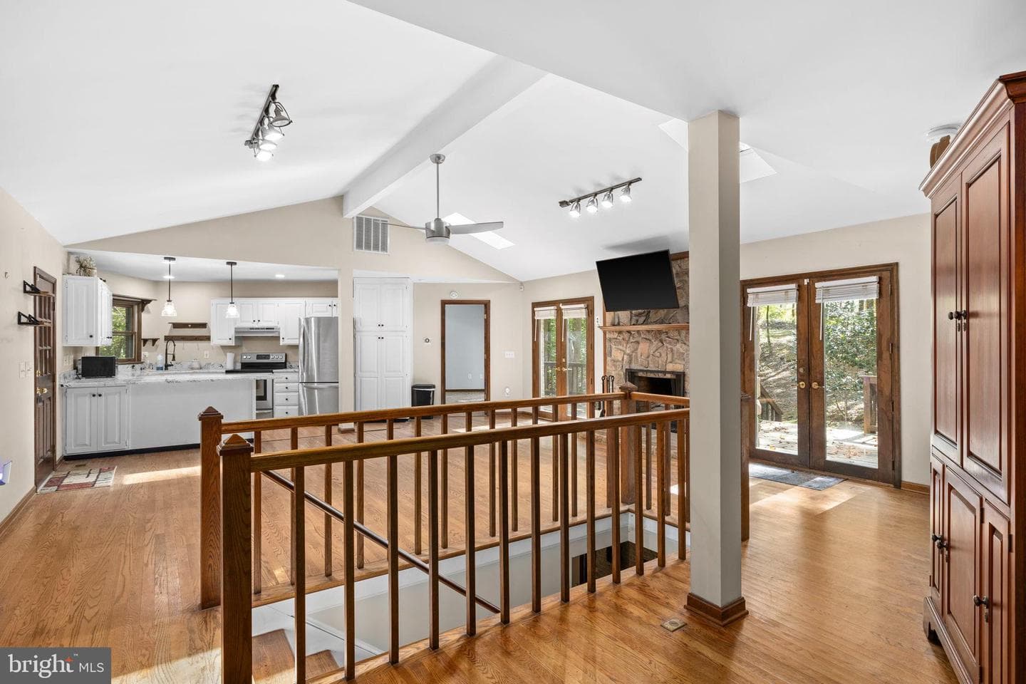 6025 Winston Place photo 21