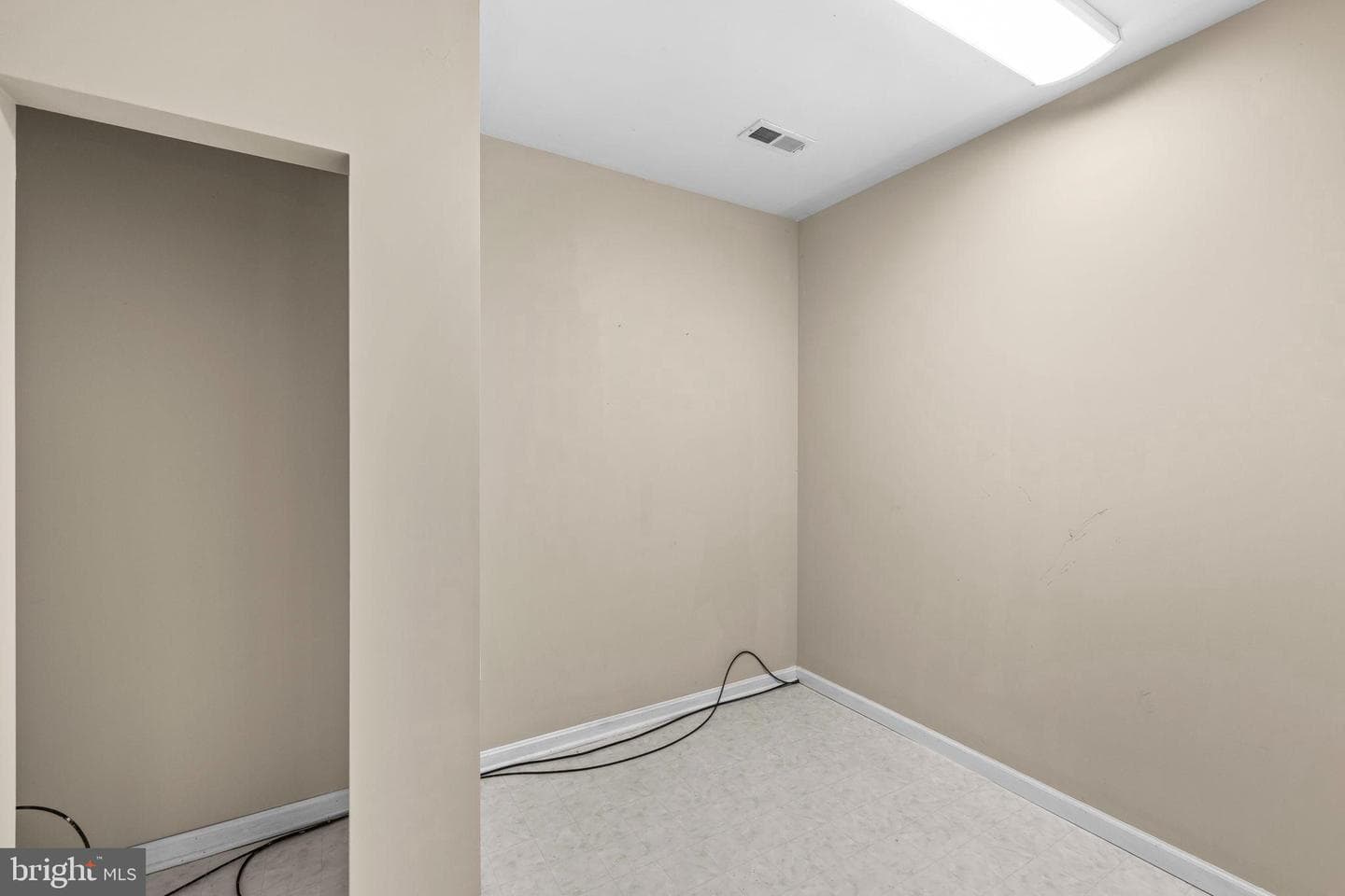 6025 Winston Place photo 35