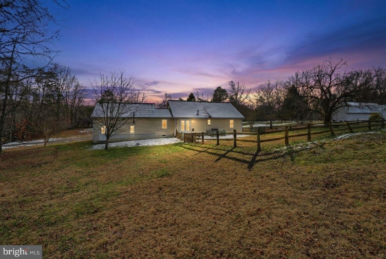 8278 Passapatanzy Drive photo 4
