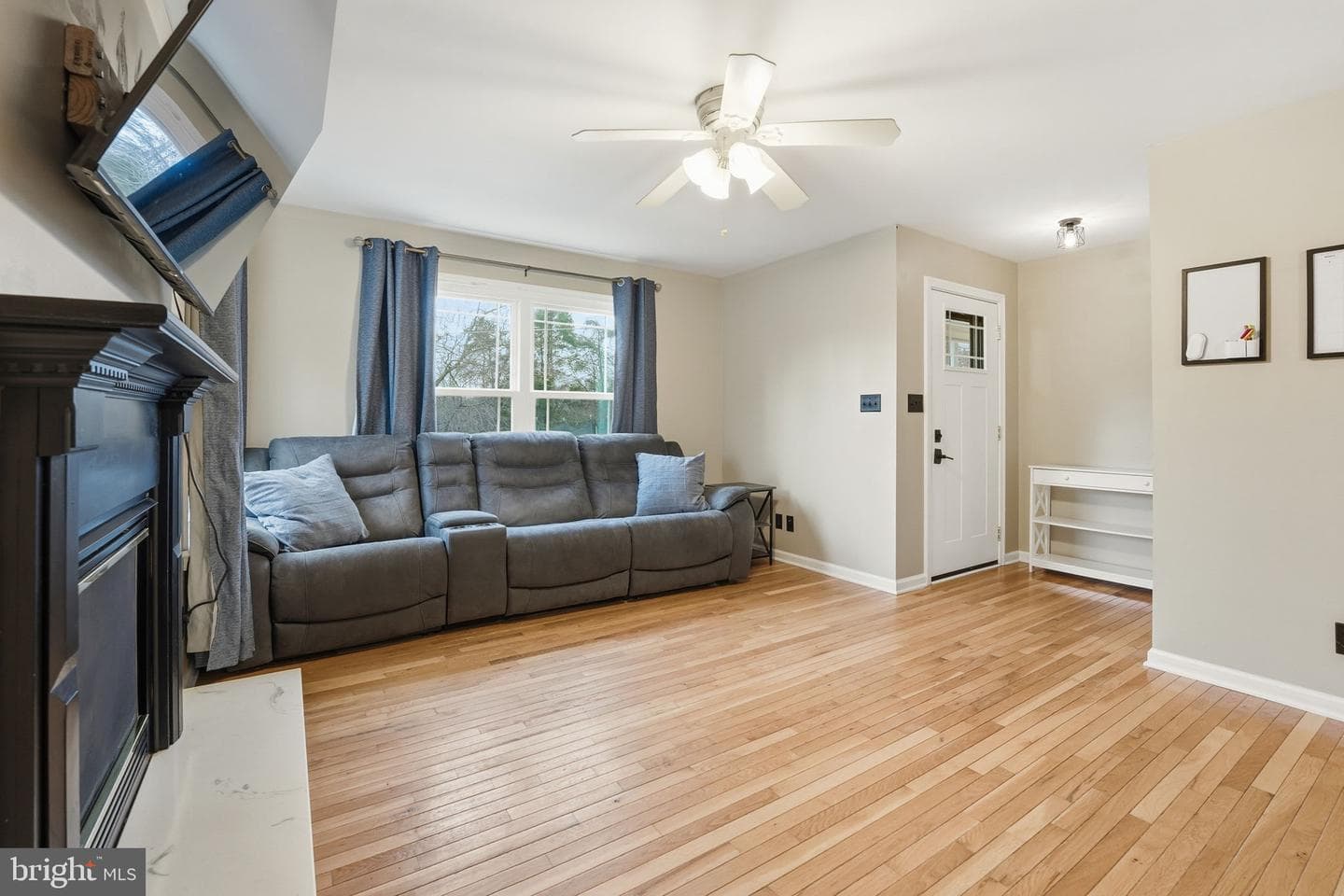 8278 Passapatanzy Drive photo 6