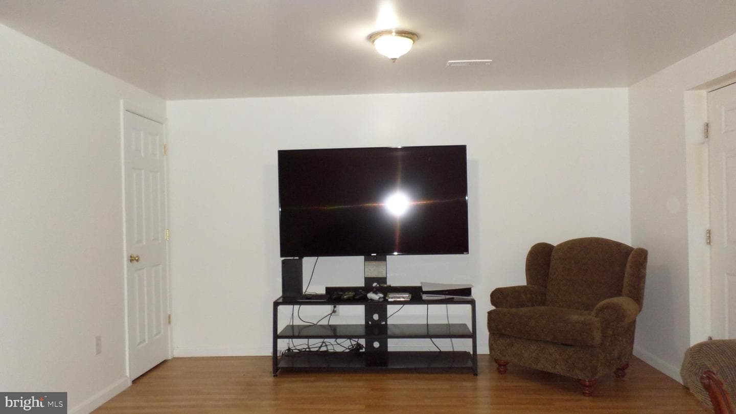 15558 Kings Highway photo 26