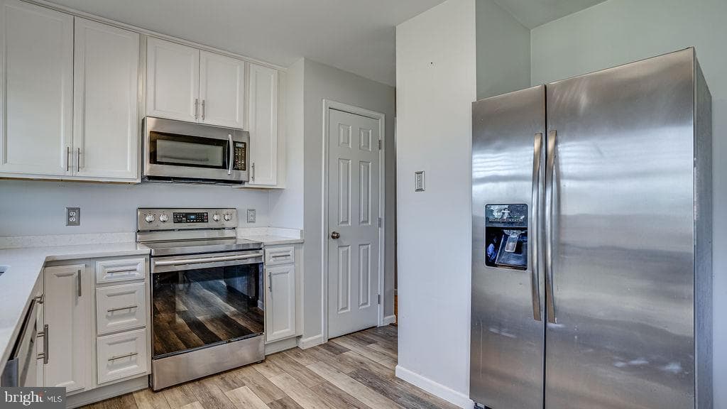 16166 Baltic Place photo 17