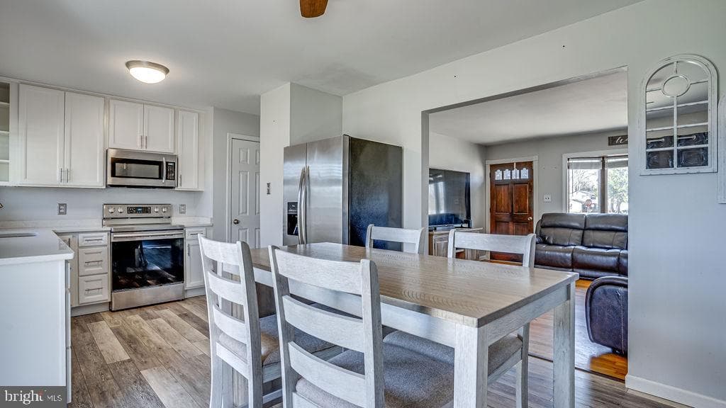 16166 Baltic Place photo 4