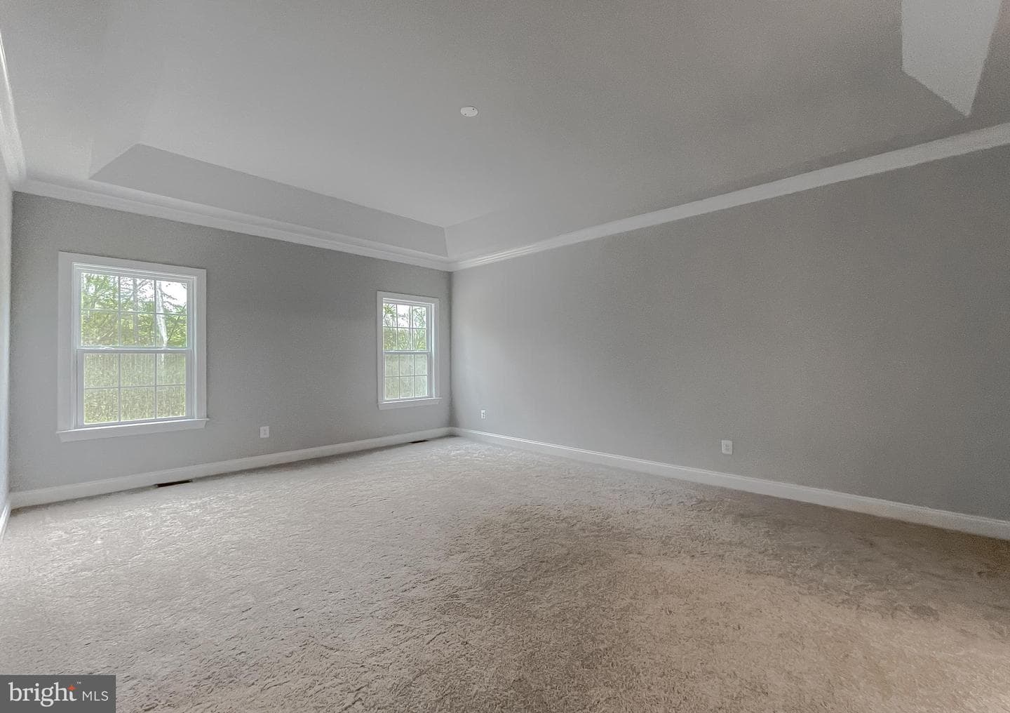 10468 Eisenhower Drive photo 25