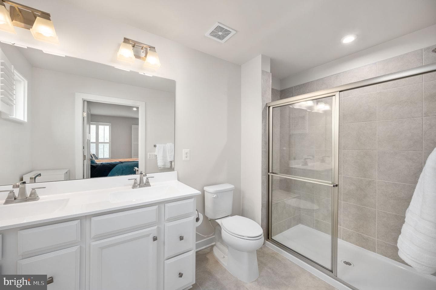 11188 Emerald Drive photo 14