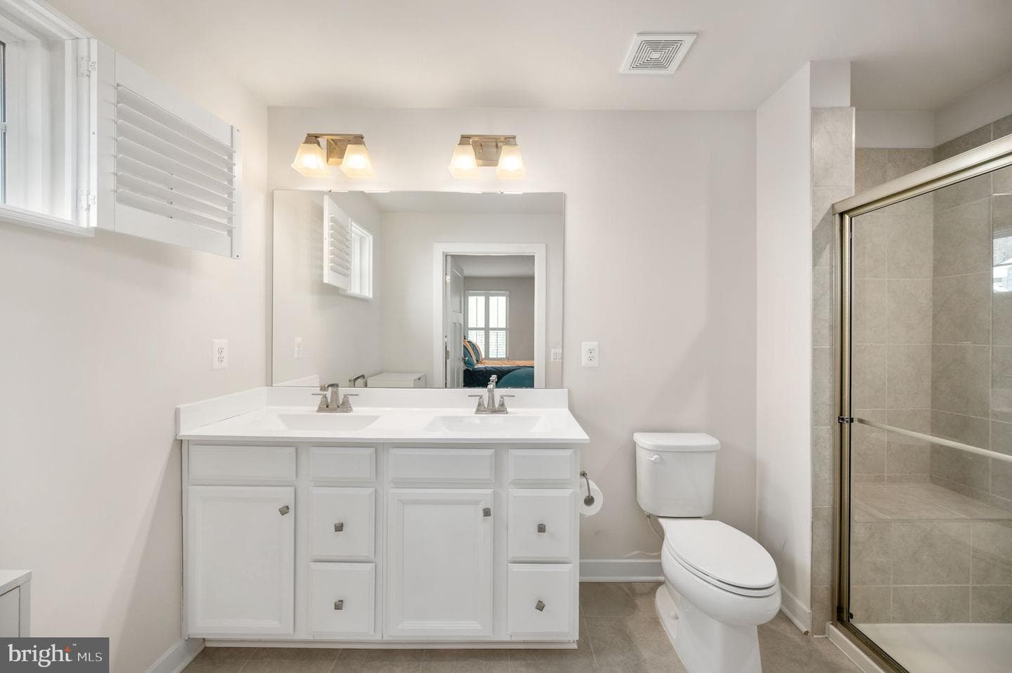 11188 Emerald Drive photo 15