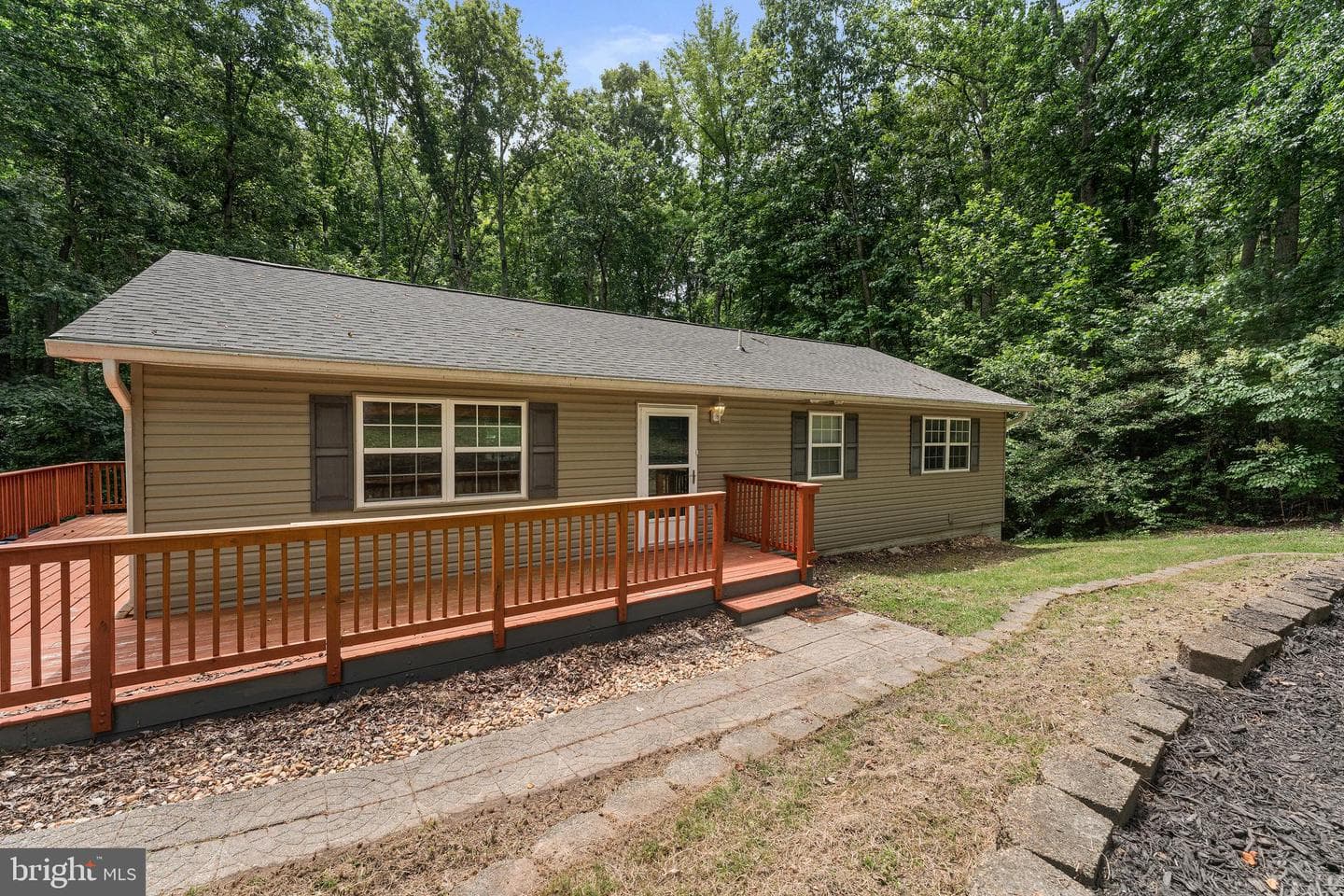 7224 Washington Drive photo 2
