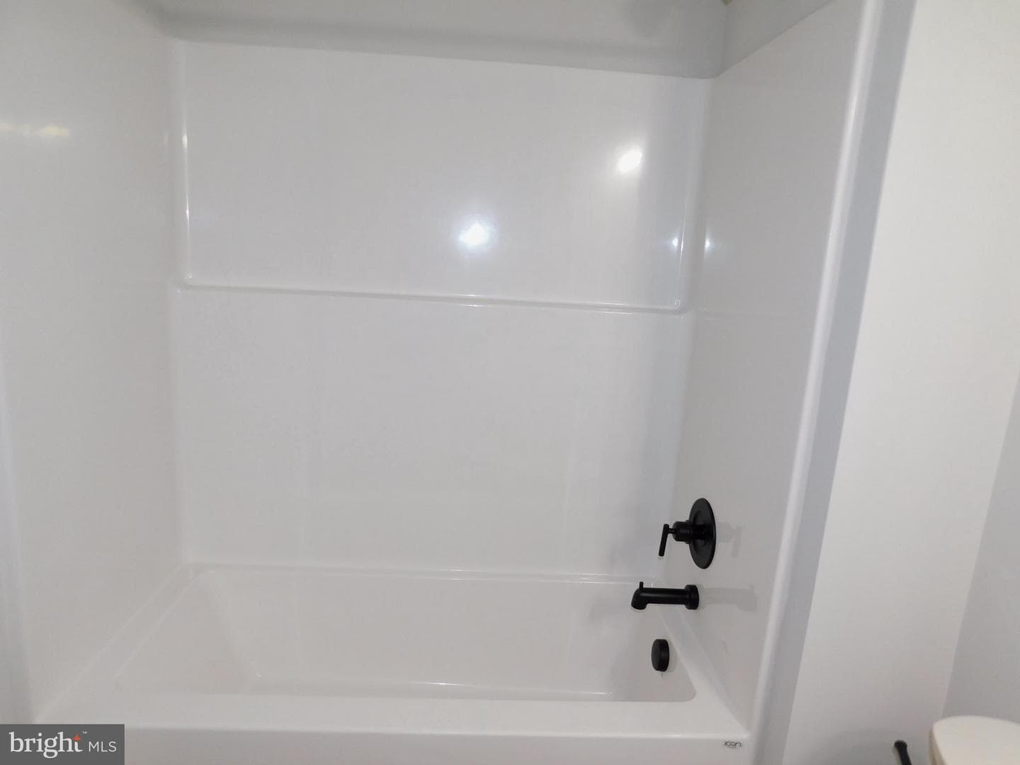 11190 Round Hill Estate Dr photo 19