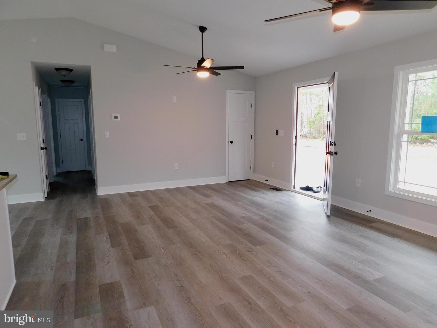 11190 Round Hill Estate Dr photo 2