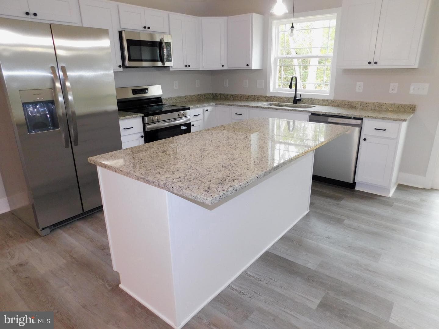 11190 Round Hill Estate Dr photo 27