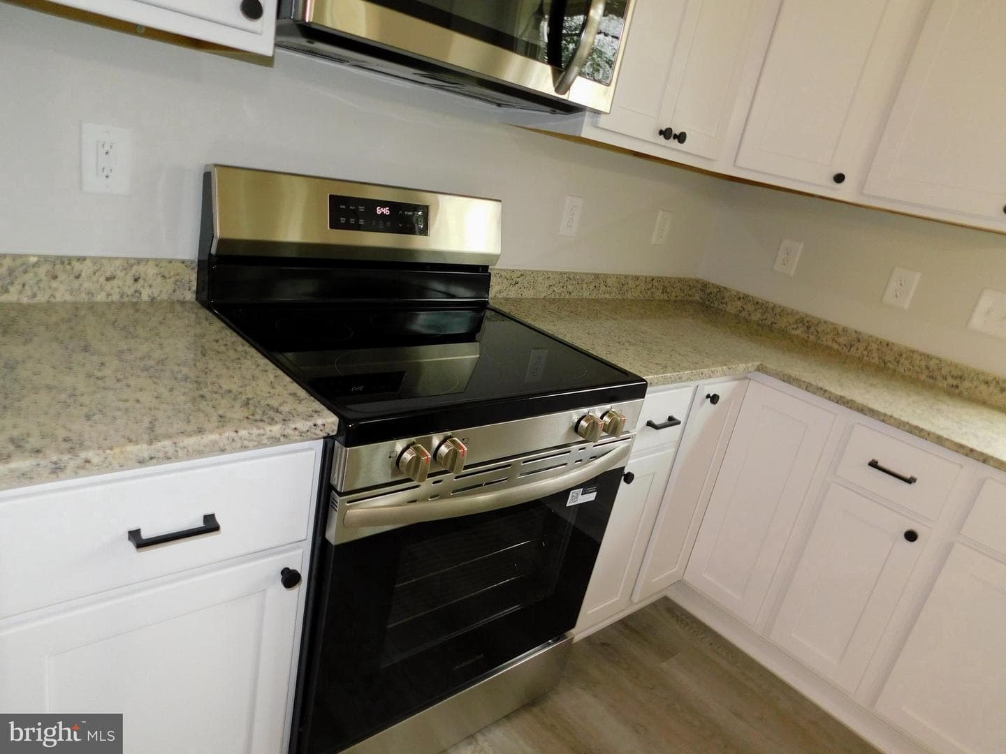 11190 Round Hill Estate Dr photo 30