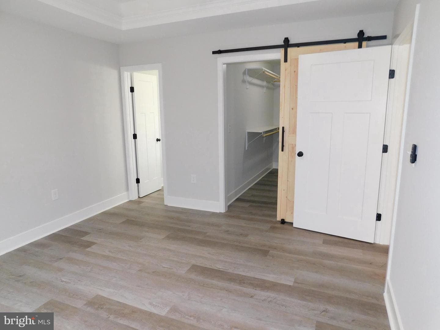 11190 Round Hill Estate Dr photo 6