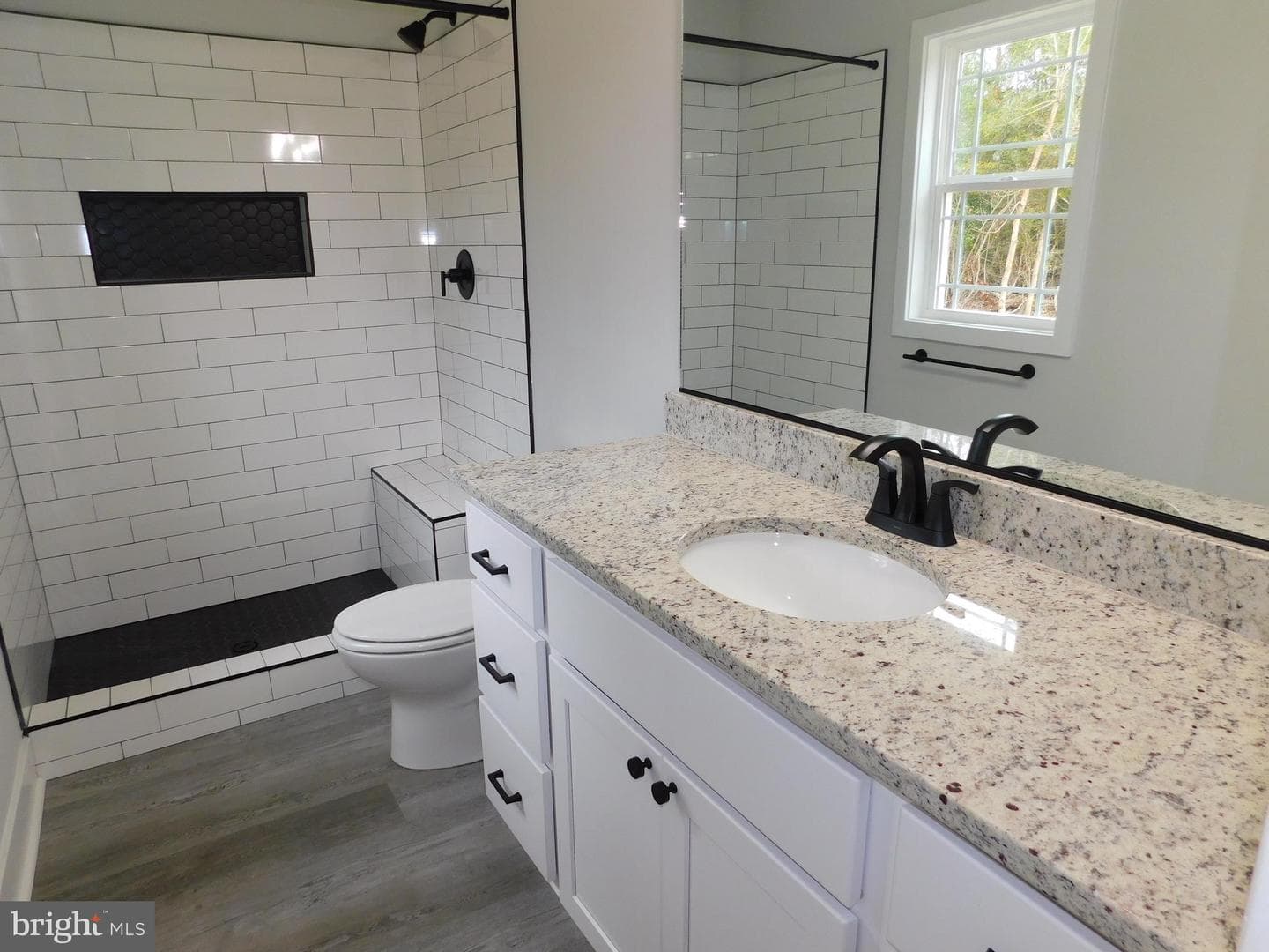 11190 Round Hill Estate Dr photo 9