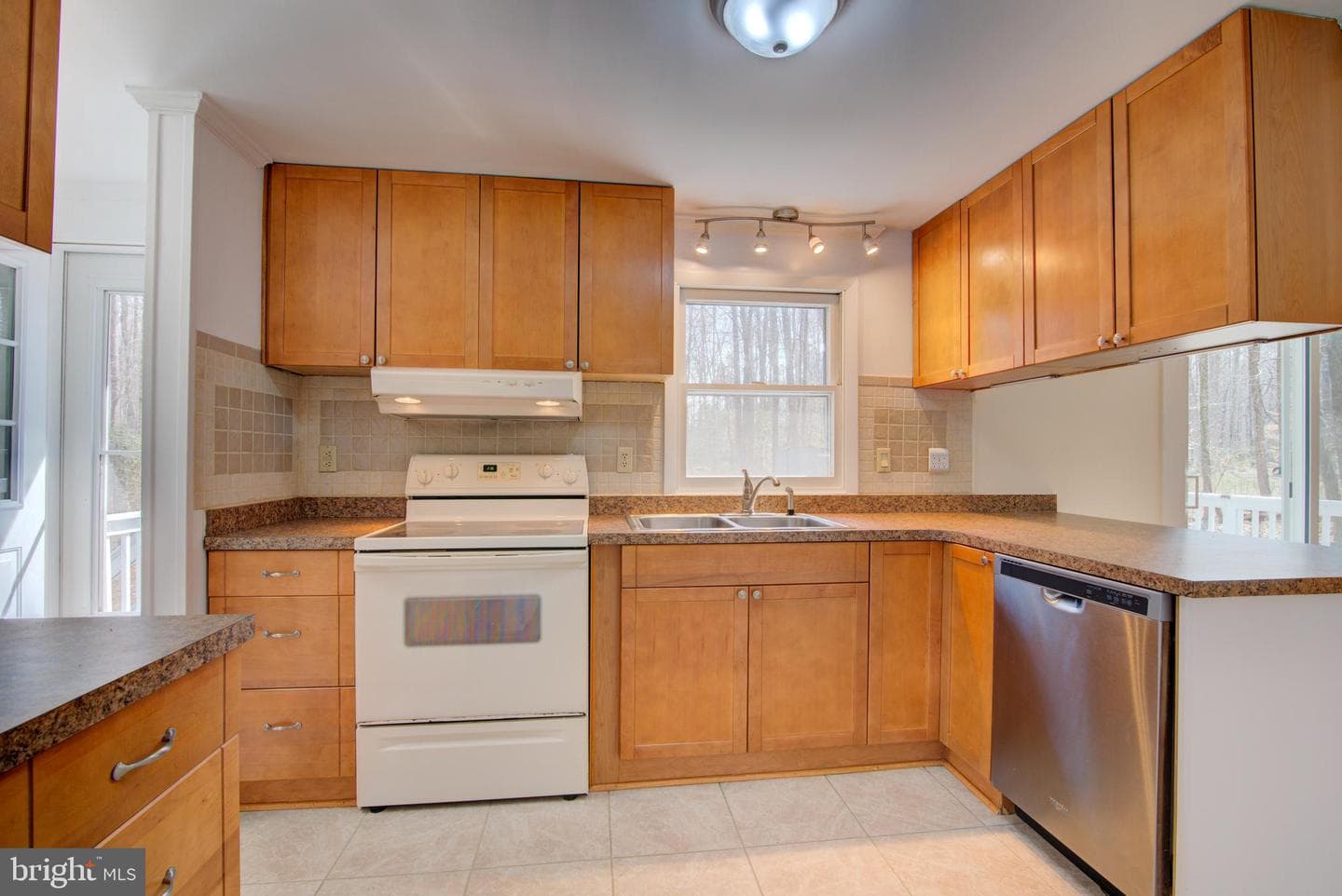 14288 Round Hill Road photo 25