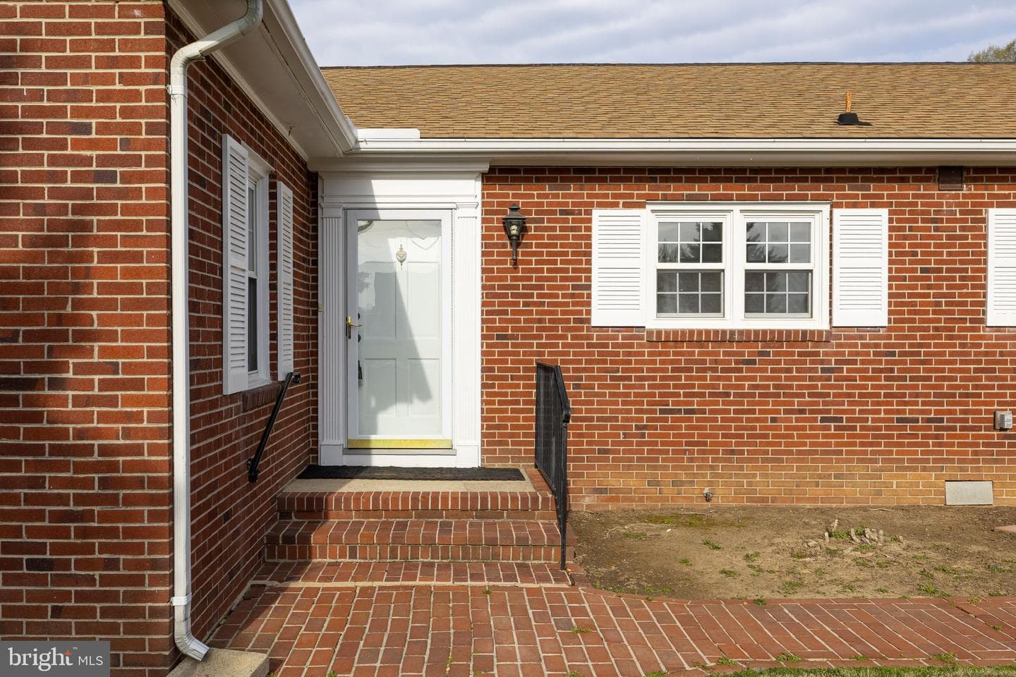1324 Woodstock Road photo 2