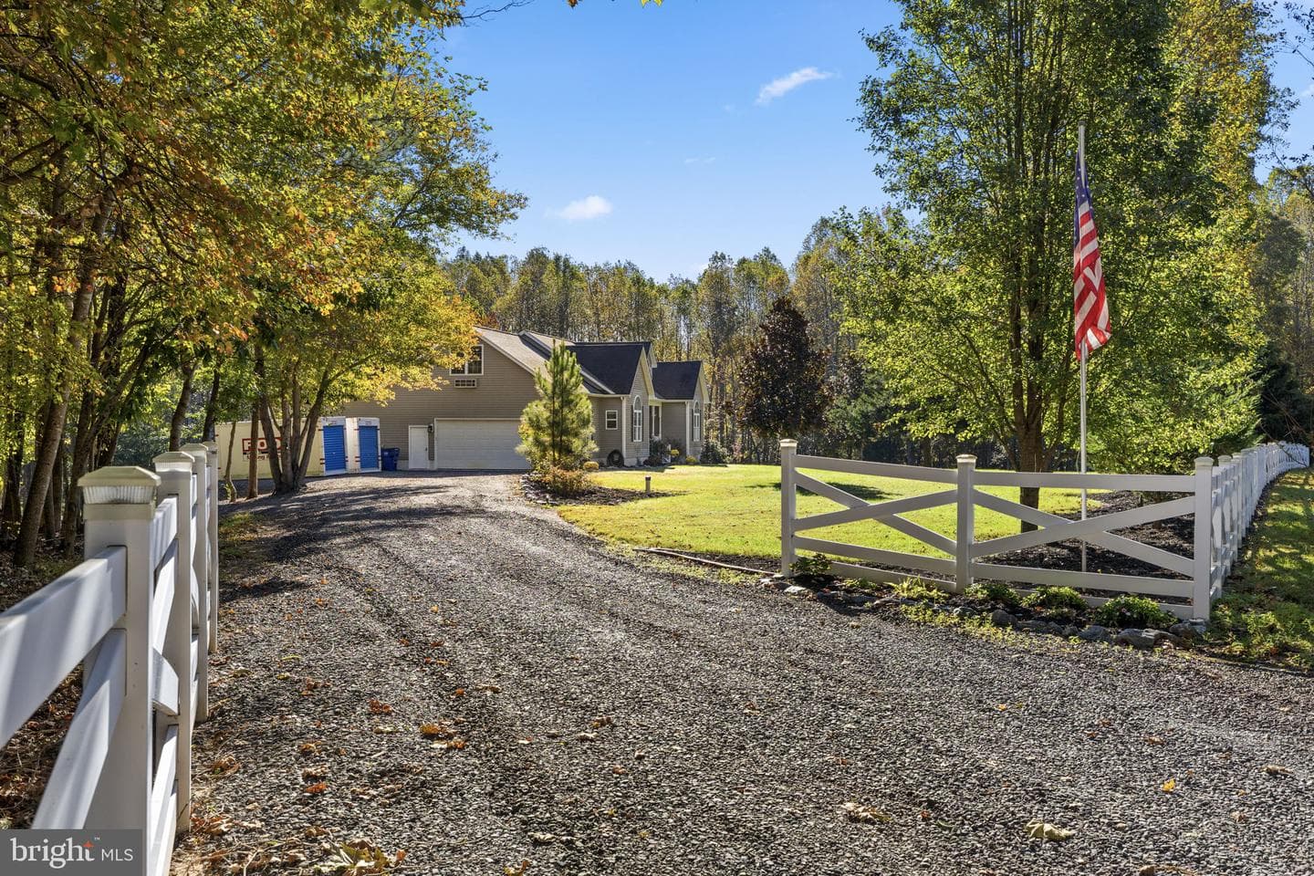 16725 Bald Eagle Drive photo 4