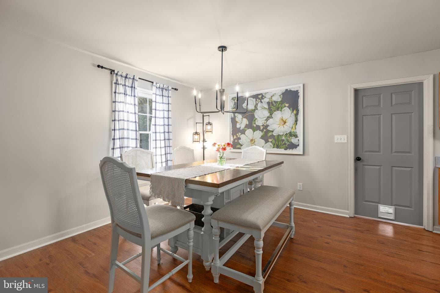 16283 Round Hill Road photo 16