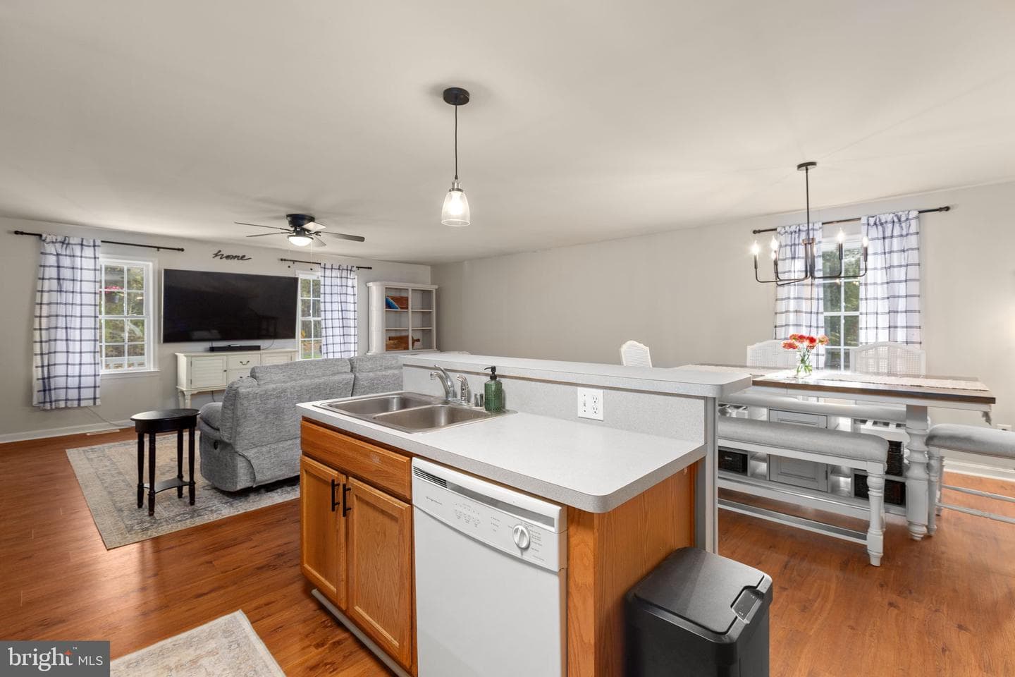 16283 Round Hill Road photo 22