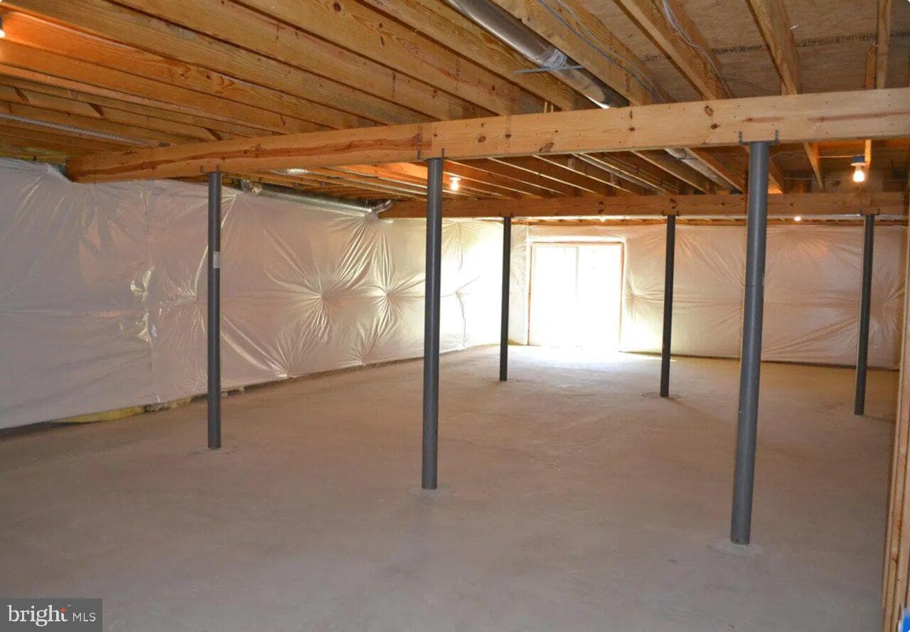 7039 Antler Lane photo 32