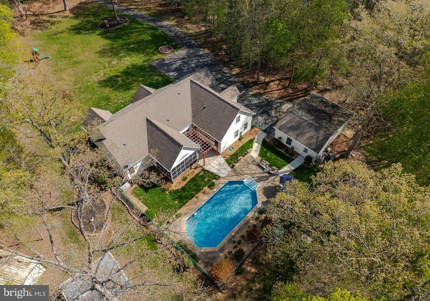 18224 Green Boulevard photo 80