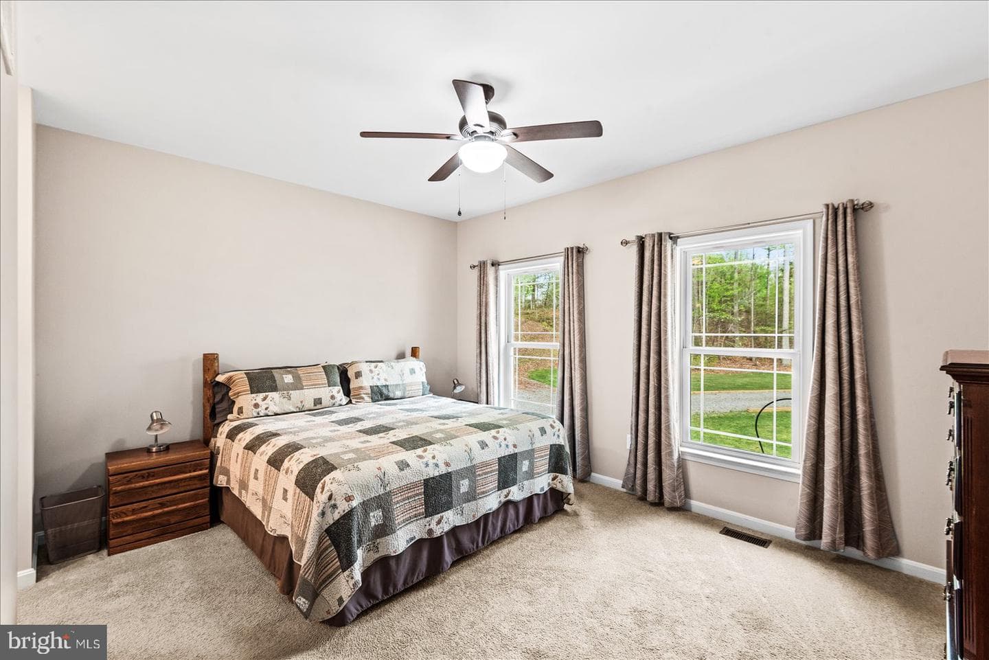 15570 Dickinsons Corner Drive photo 18
