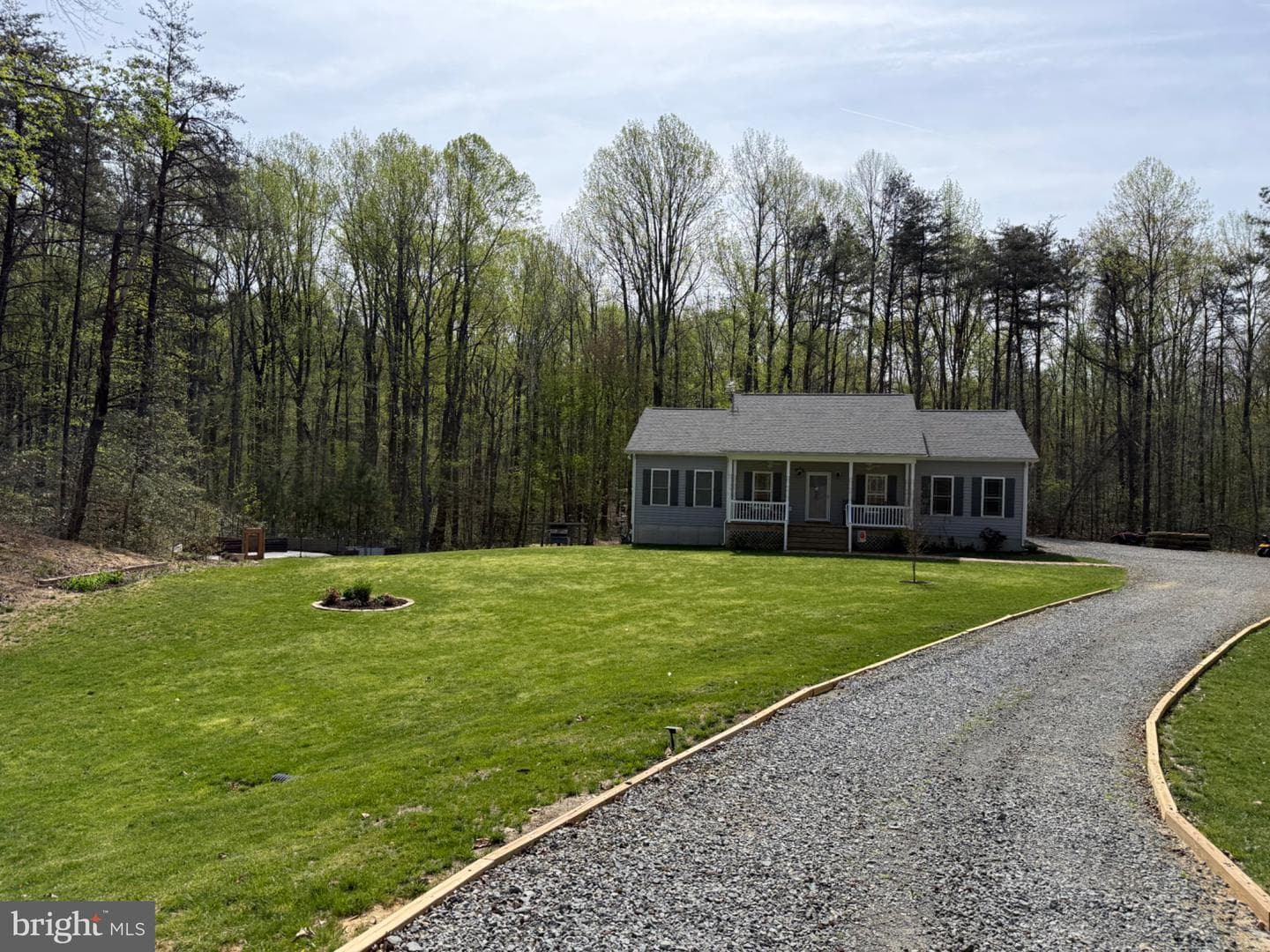 15570 Dickinsons Corner Drive photo 3