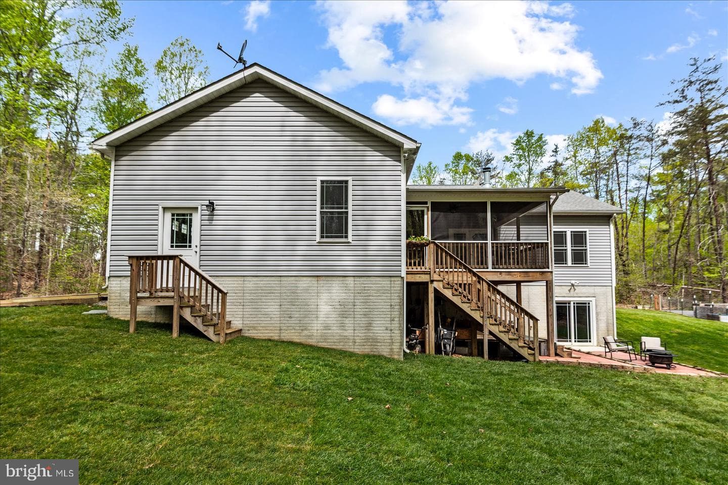 15570 Dickinsons Corner Drive photo 42