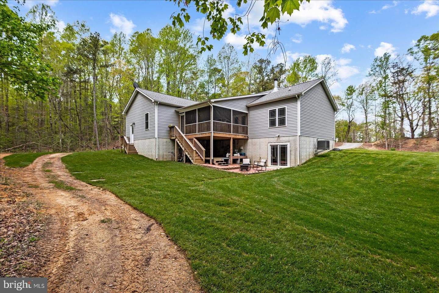 15570 Dickinsons Corner Drive photo 43
