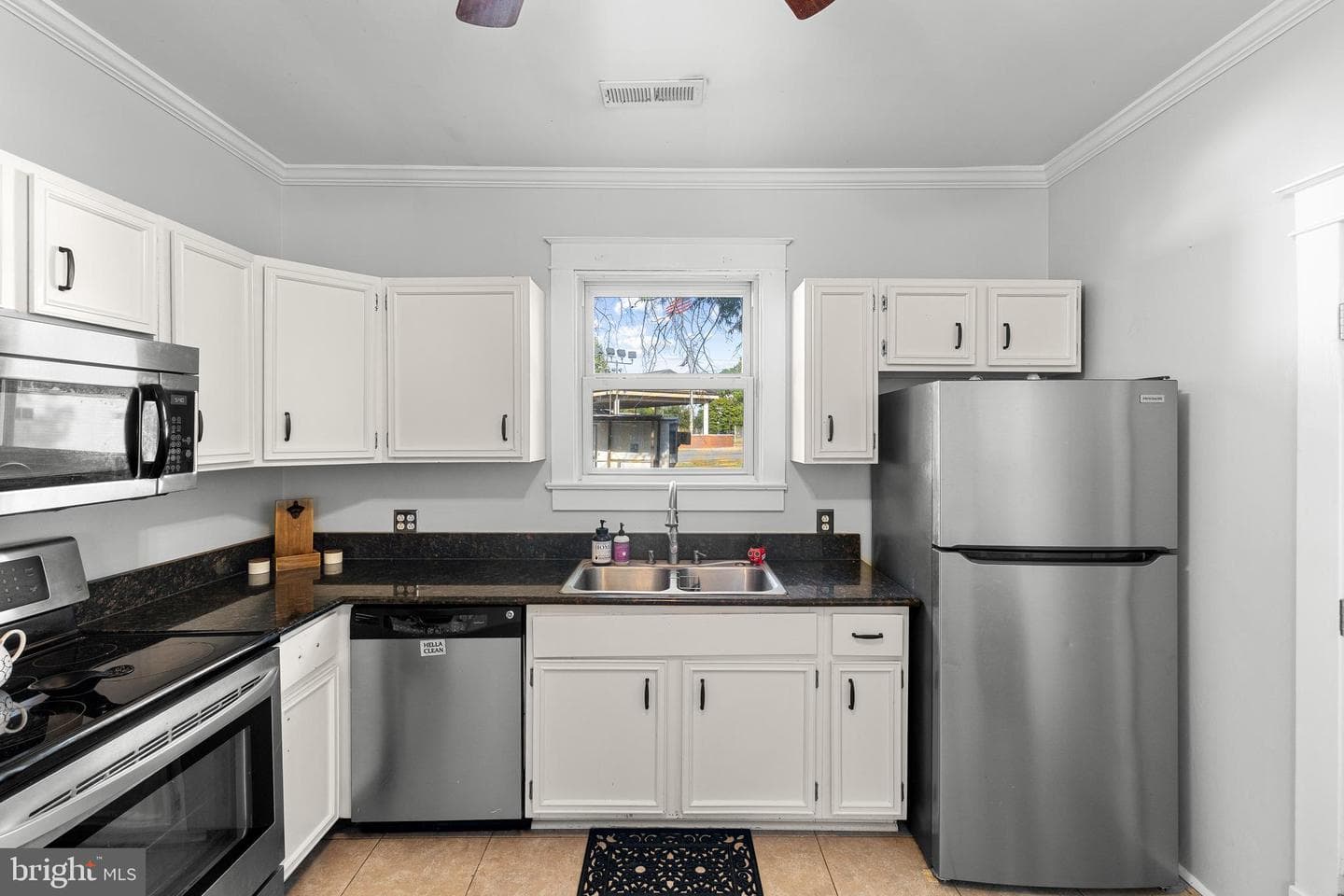 17140 12th Street photo 10