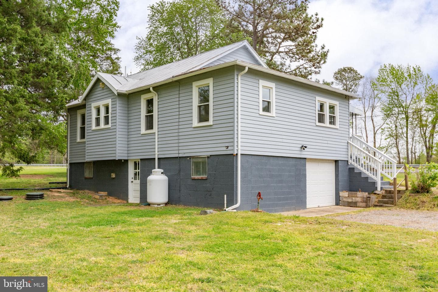 13424 James Madison Parkway photo 5