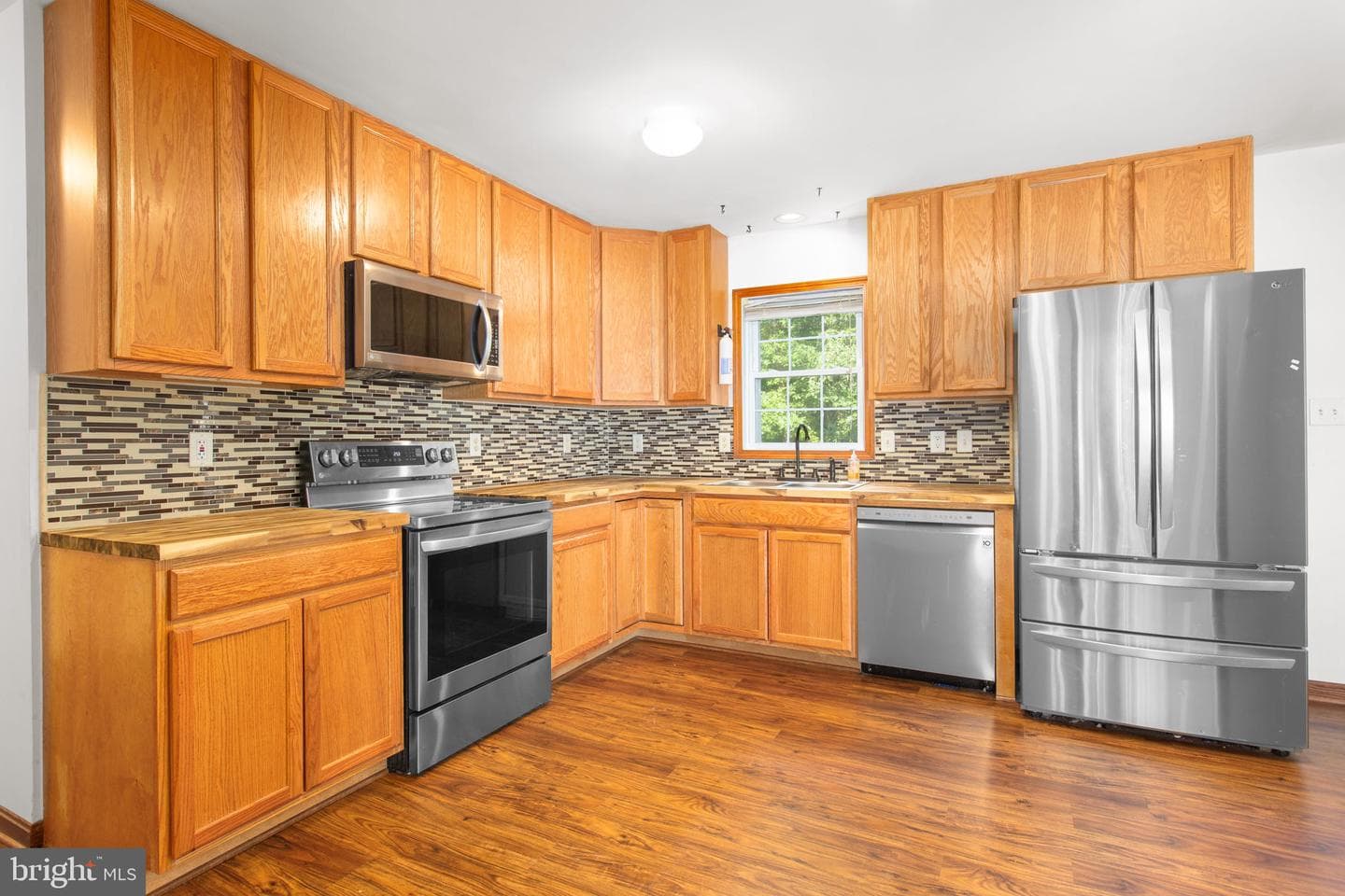 12002 Pleasant Drive photo 22