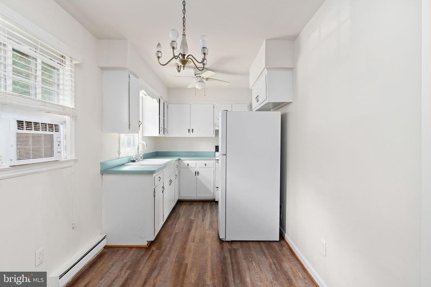 14208 Springfield Lane photo 8