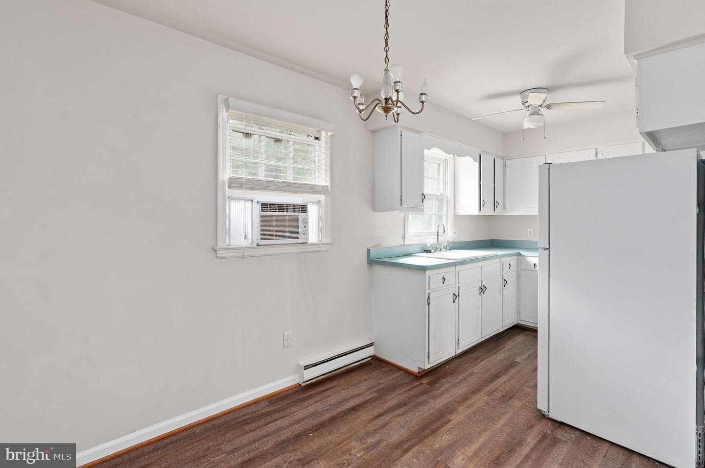 14208 Springfield Lane photo 9