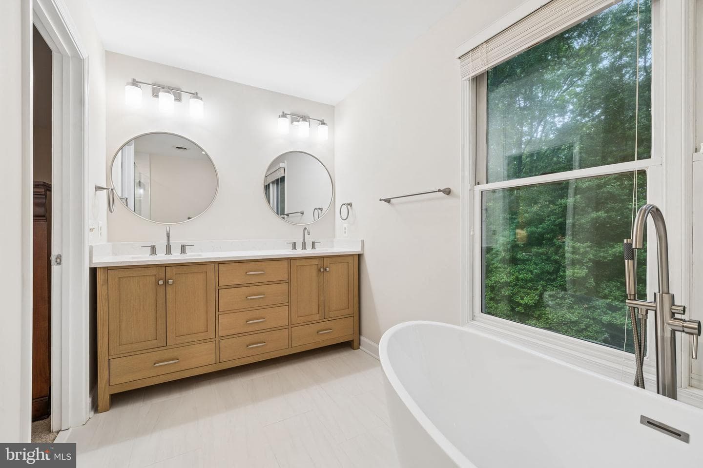 8376 Summerbeam Drive photo 28