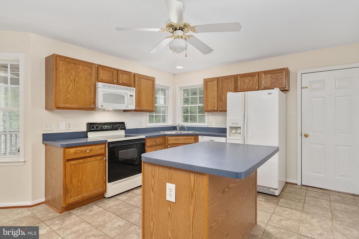 6987 Aidan Way photo 27