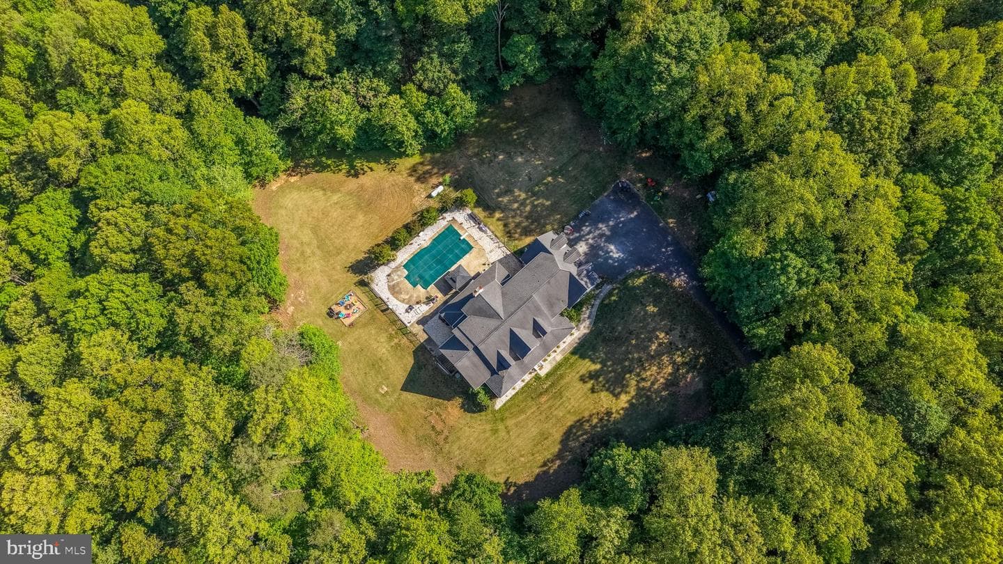 8143 Gallant Green Drive photo 50