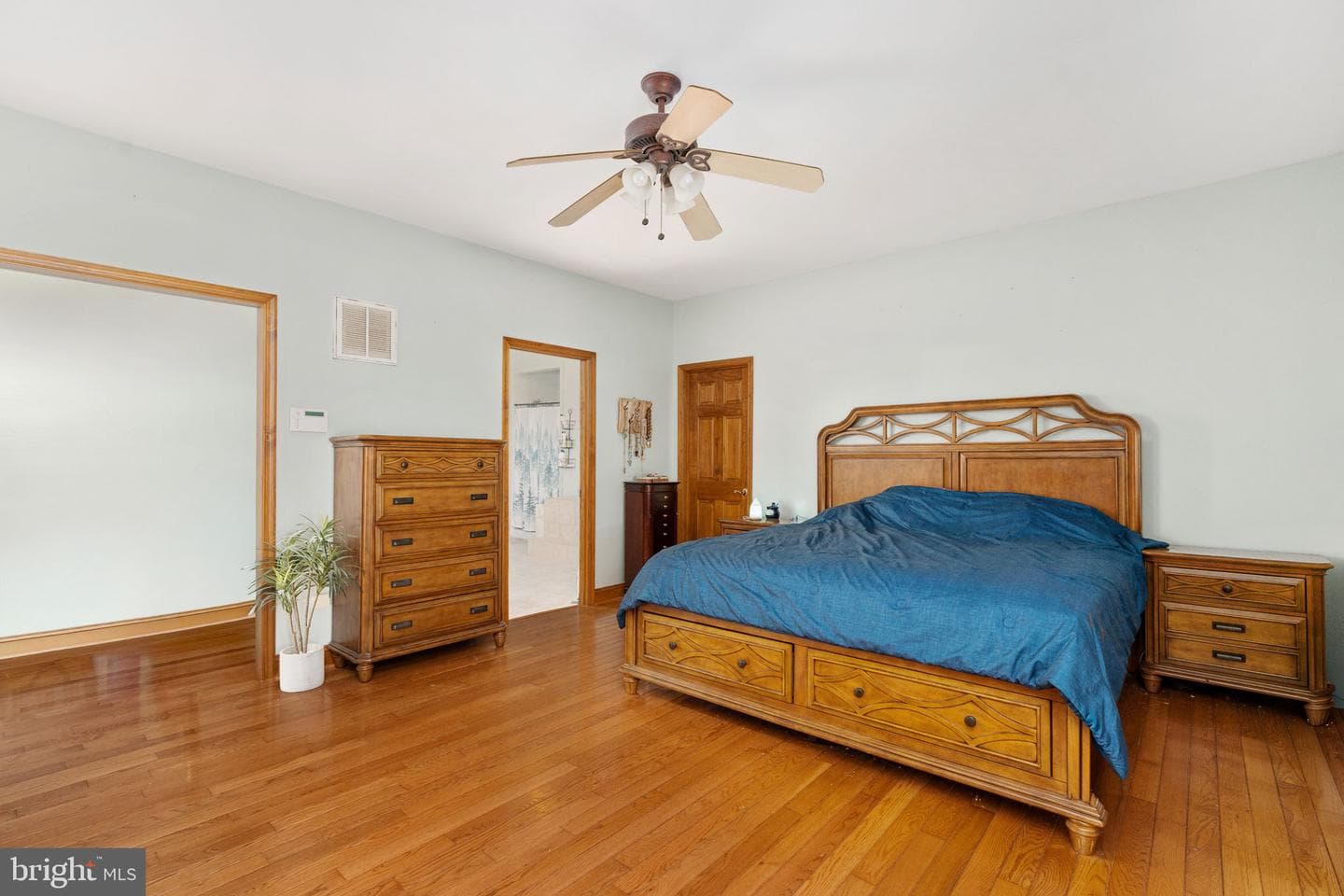 8143 Gallant Green Drive photo 8