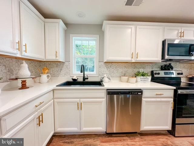 10232 Hudson Lane photo 10