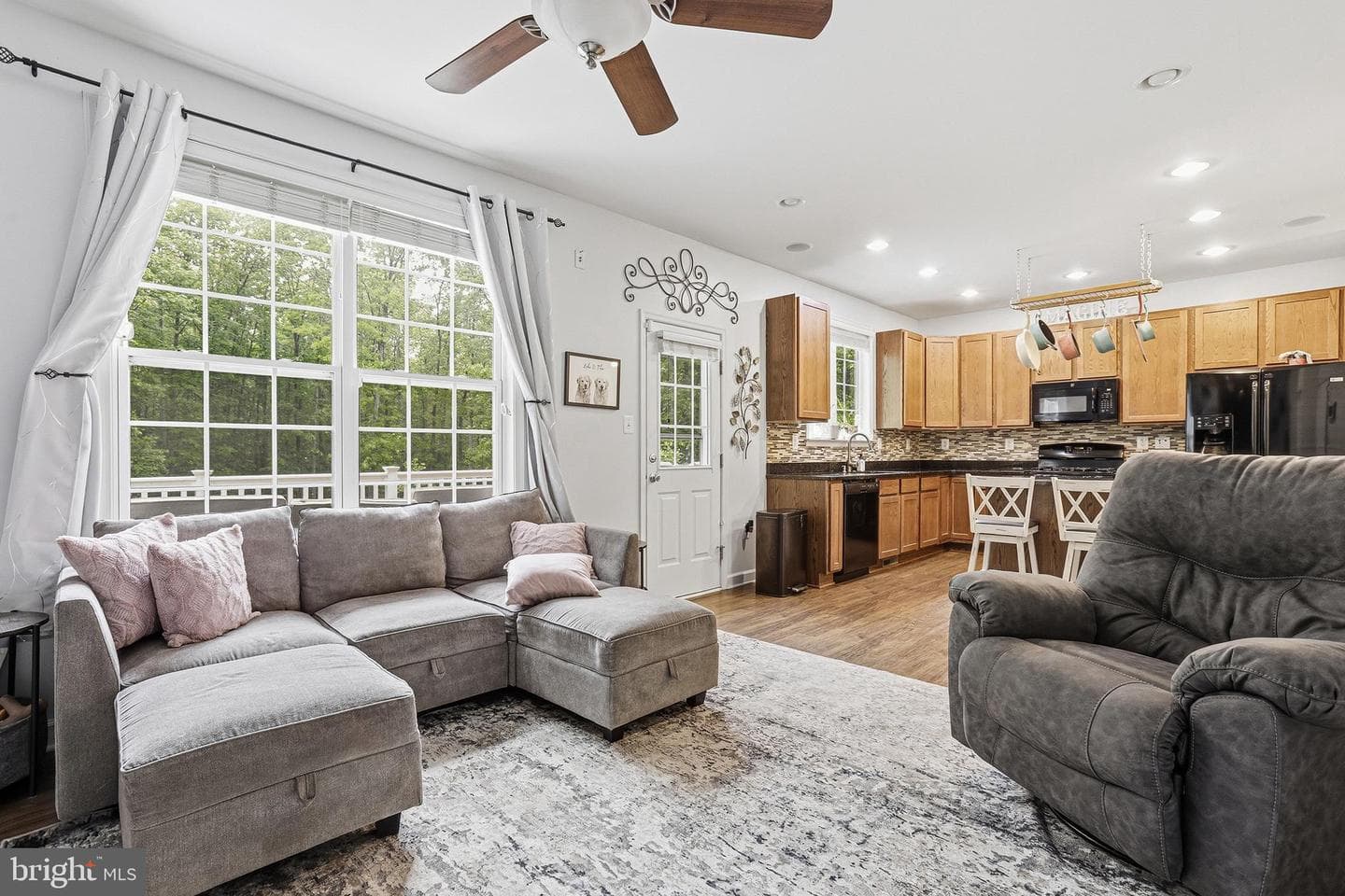 13601 Round Hill Road photo 14