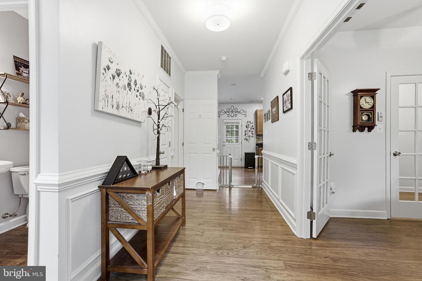 13601 Round Hill Road photo 3
