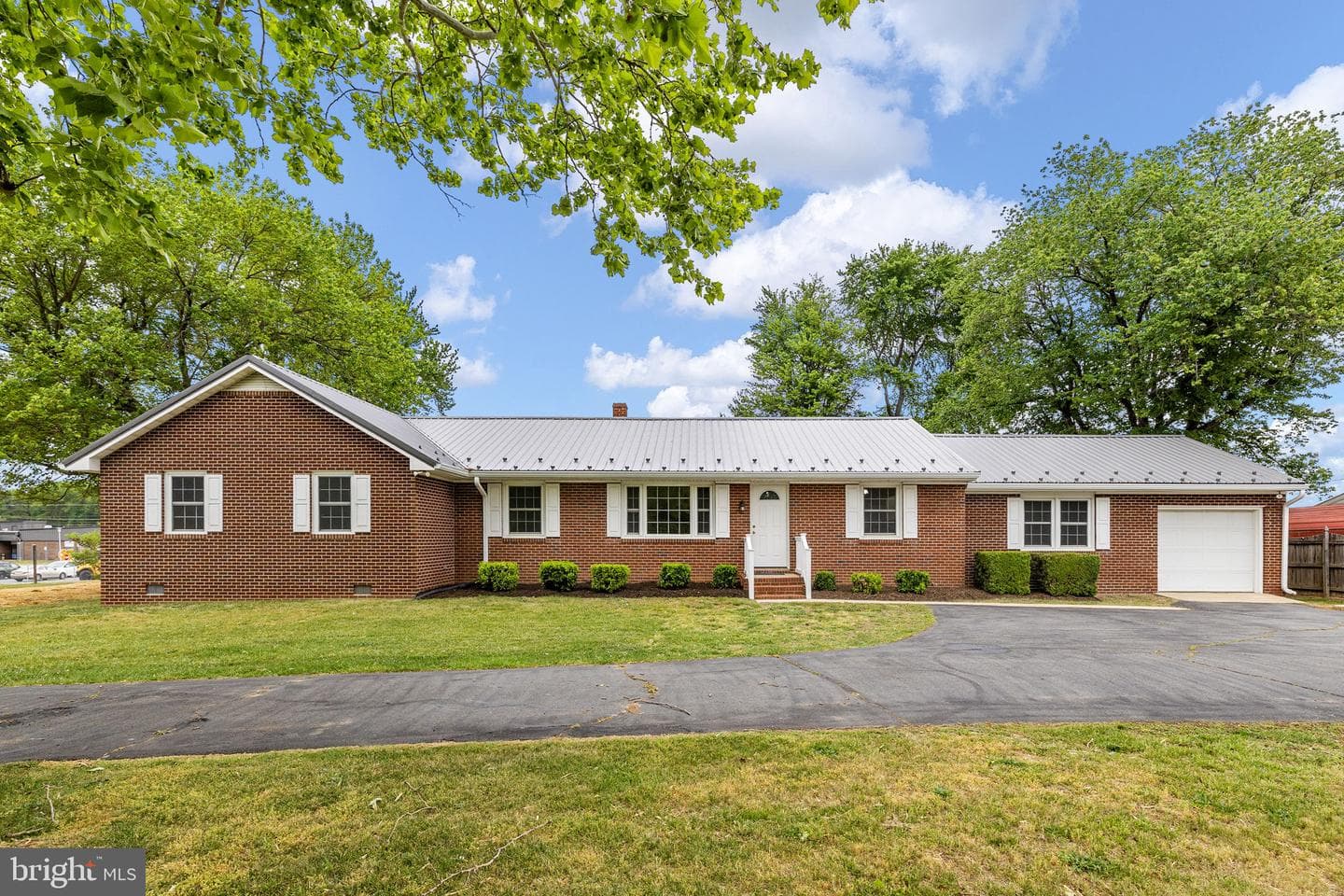 8267 Kings Highway, King George