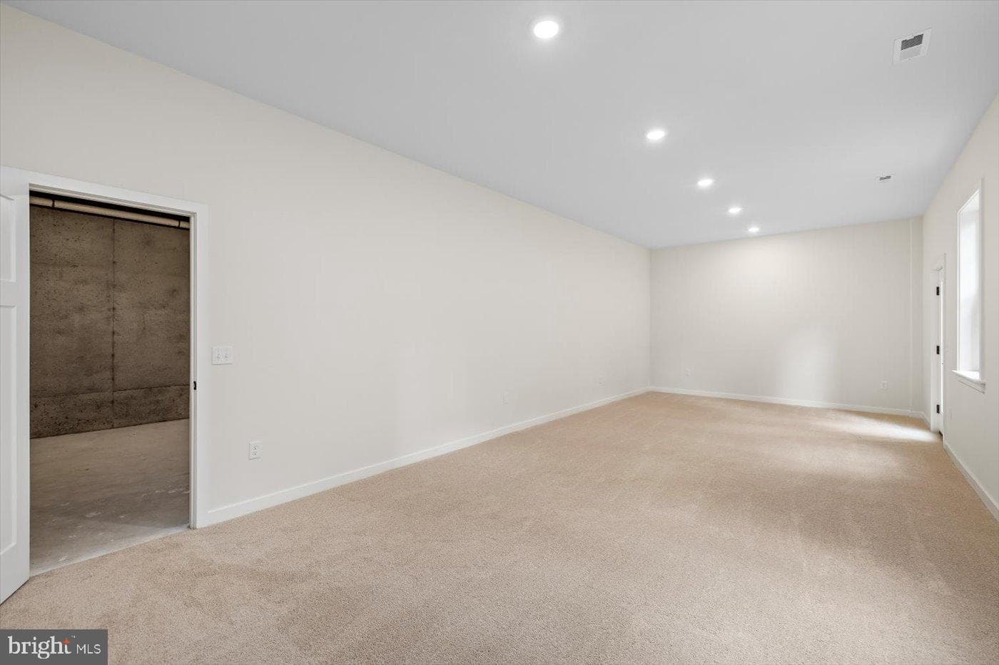 8339 Kennedy Drive photo 38