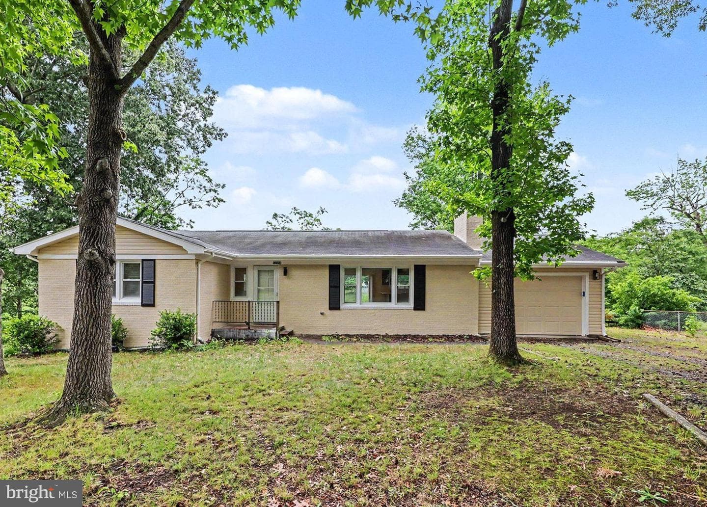 6223 Townsend Drive photo 2