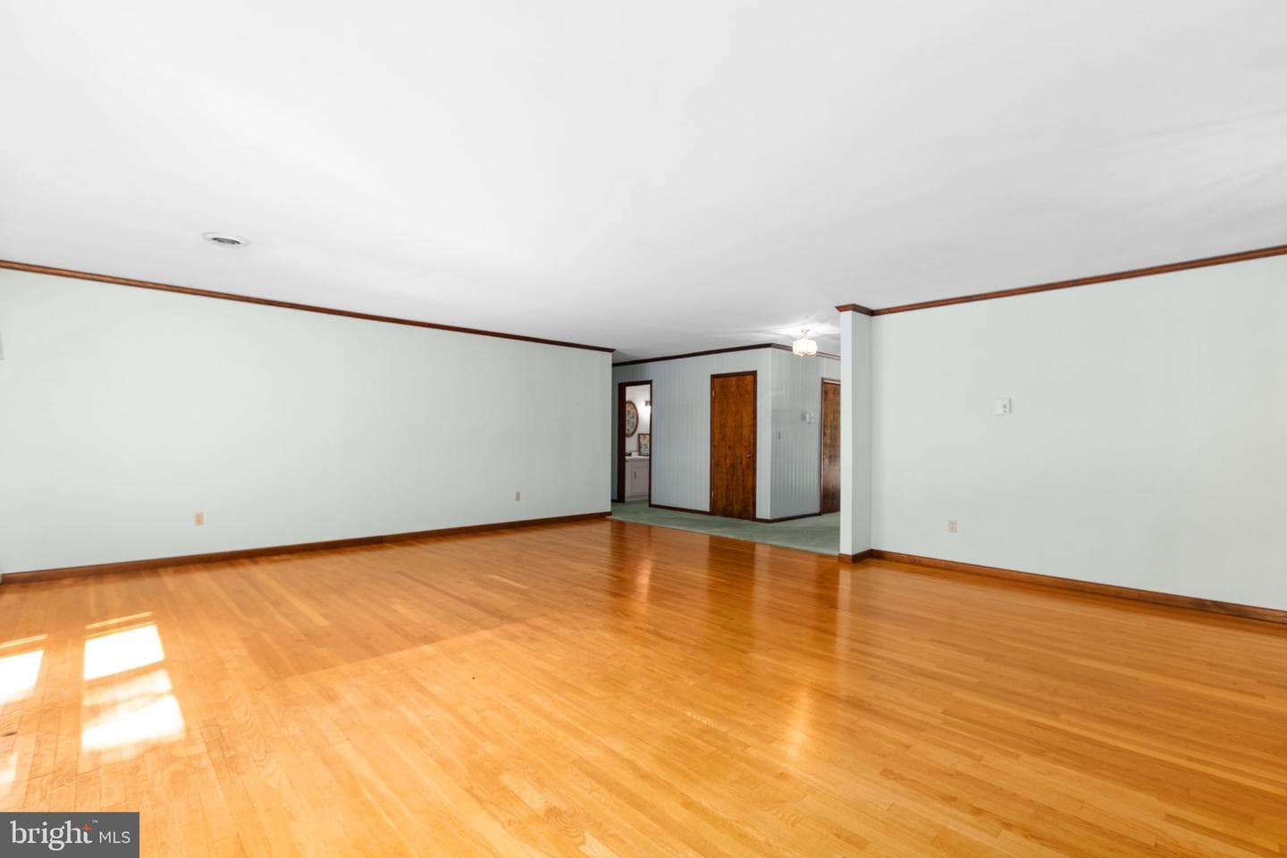5434 Strawberry Lane photo 11