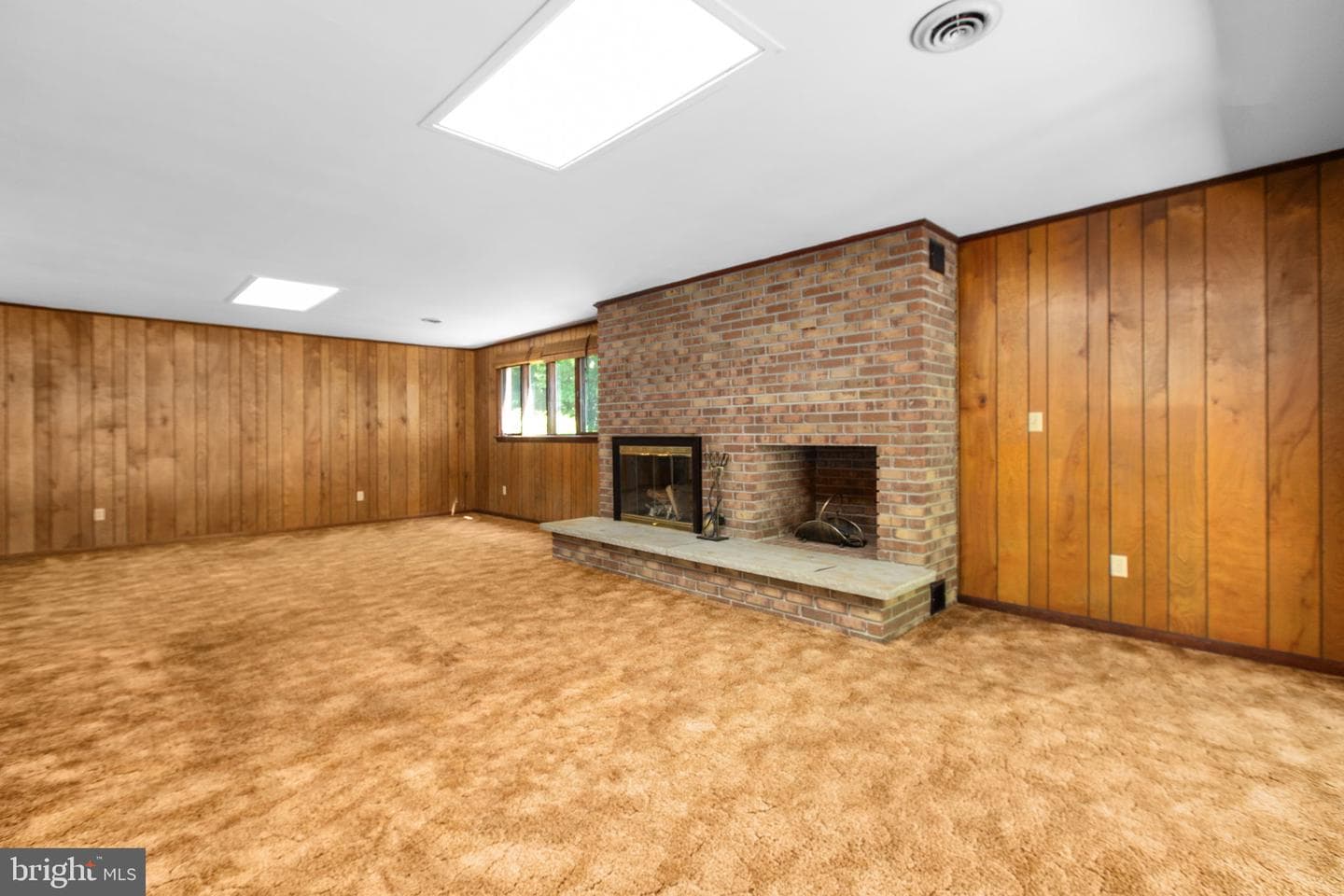 5434 Strawberry Lane photo 16