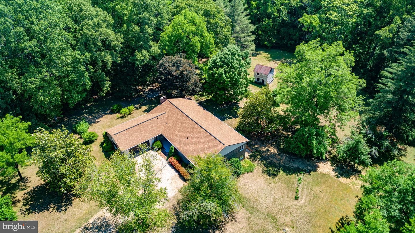 5434 Strawberry Lane photo 84