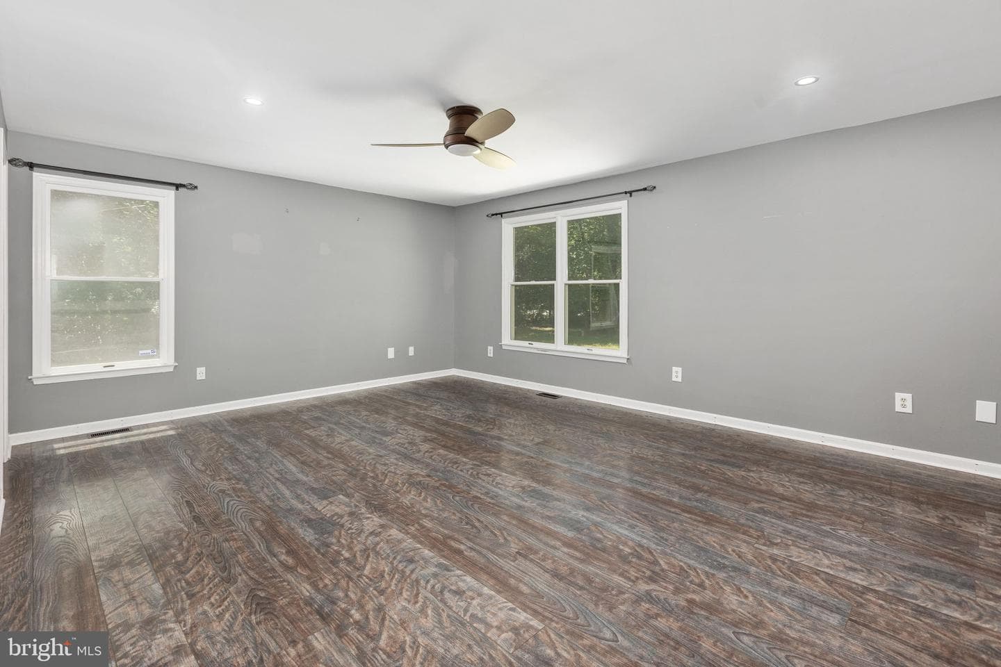 2381 Nancy Lane photo 39