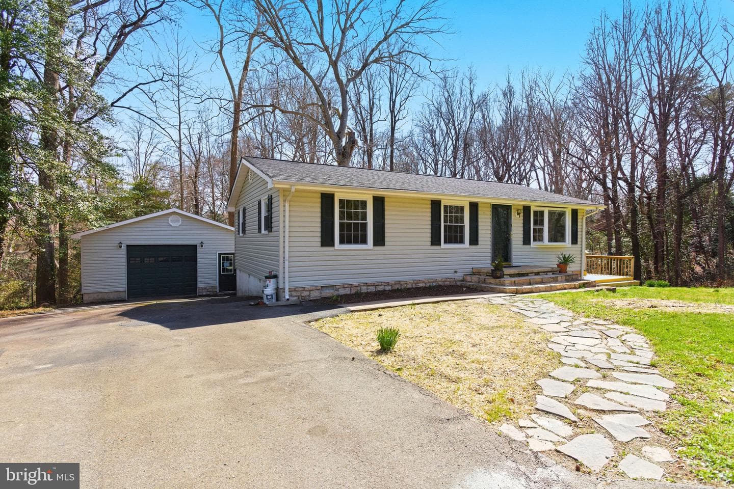 7012 Stanley Road photo 29
