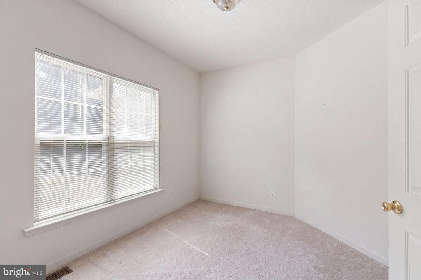 14760 Peach Tree Lane photo 20